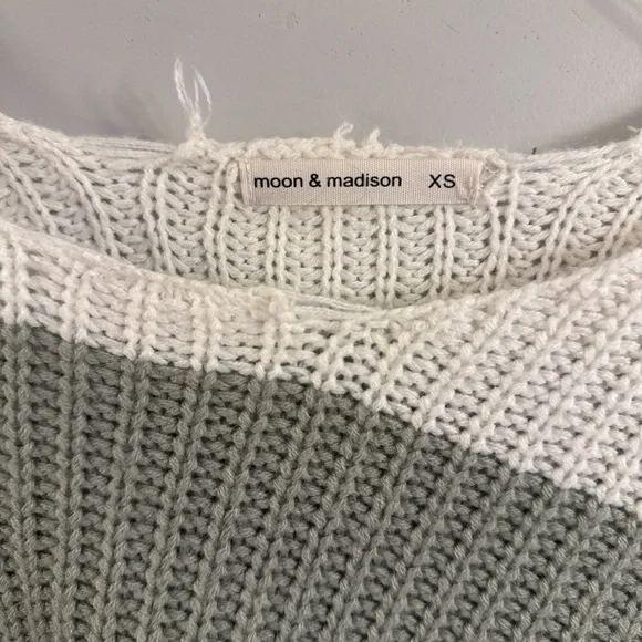 Moon & Madison Striped Chunky Knit Sweater – XS 🌿 - Picture 3 of 7